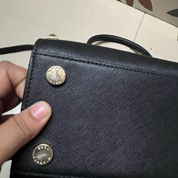 Authentic studded Mk in new without tag condition - Picture 5 of 11